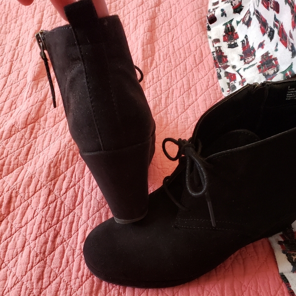 Black booties - Picture 4 of 6